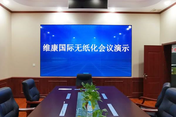 商場(chǎng)使用無(wú)縫拼接屏好還是LED全彩屏好？