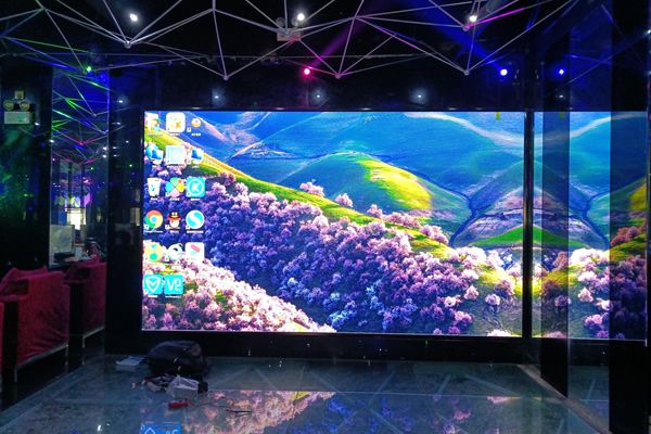 室內(nèi)LED顯示屏一般應(yīng)用在什么行業(yè)？