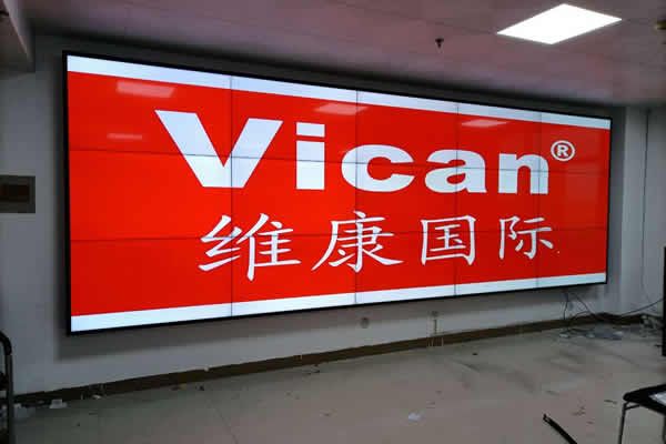 液晶拼接屏出現(xiàn)黑屏或閃屏怎么解決？