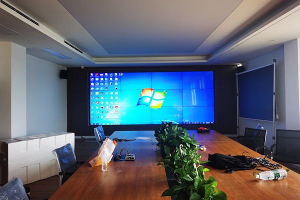 液晶電視機與液晶拼接屏有什么區(qū)別？