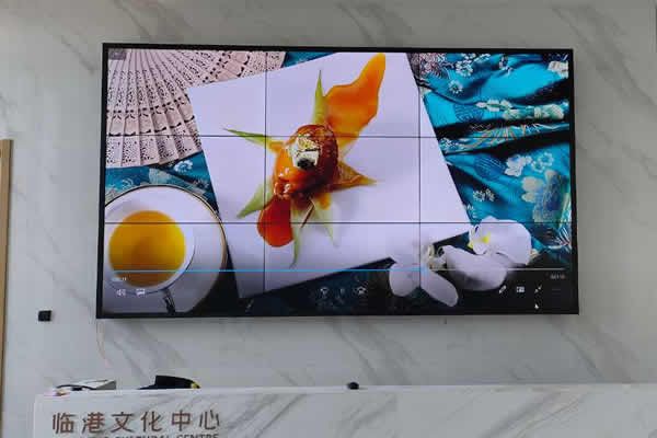 液晶拼接屏怎么與電腦連接的？