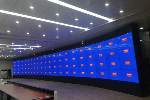 LCD拼接屏與LED顯示屏的區(qū)別有哪些，該如何選擇？