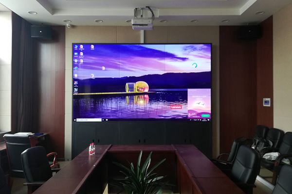 現(xiàn)代會議室使用哪種顯示大屏比較好？