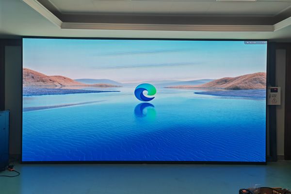 LED顯示屏出現(xiàn)黑屏、花屏、閃屏的主要原因與解決方法