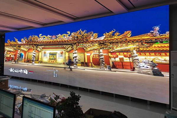 【展大局視野 創(chuàng)視覺盛宴】現(xiàn)代大屏幕顯示屏，引領(lǐng)視聽新潮流！